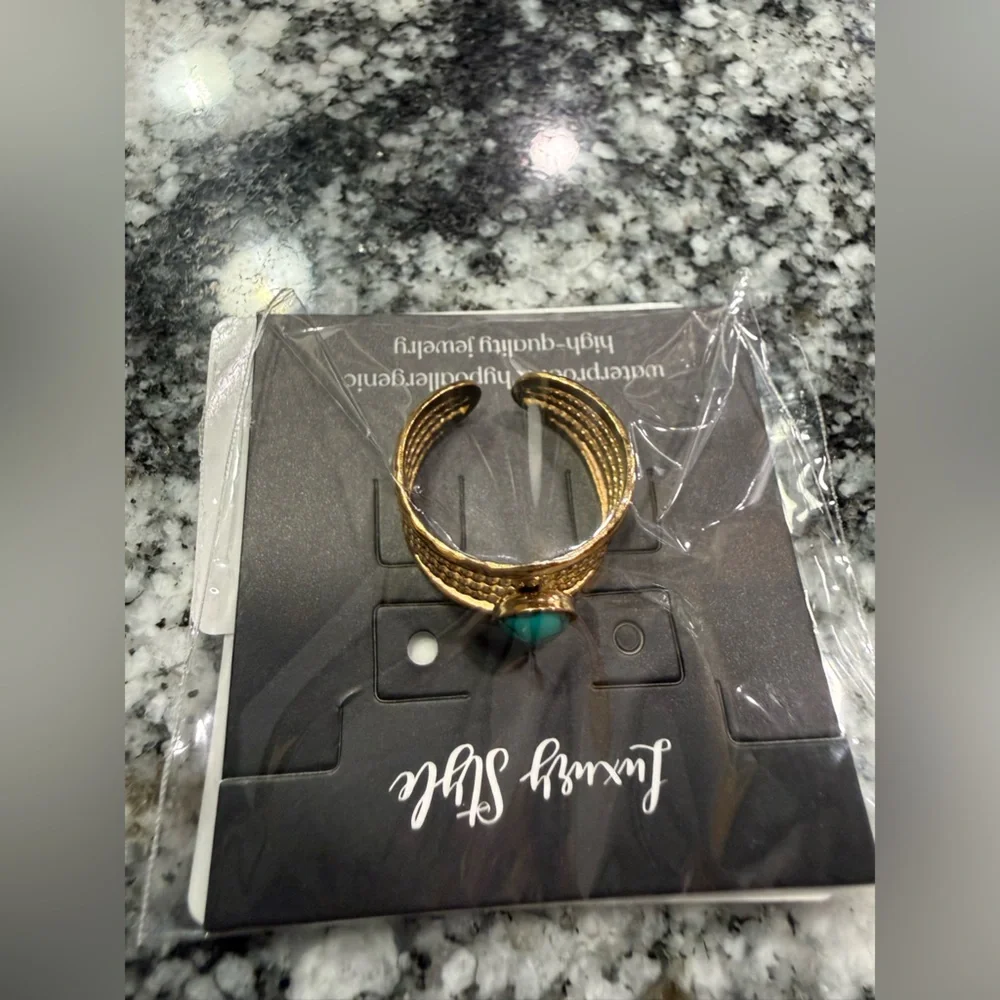 Gold and Turquoise ring 18k Gold plated - Picture 6 of 8